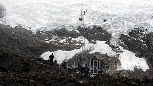 climate-change-halves-peru-glacier