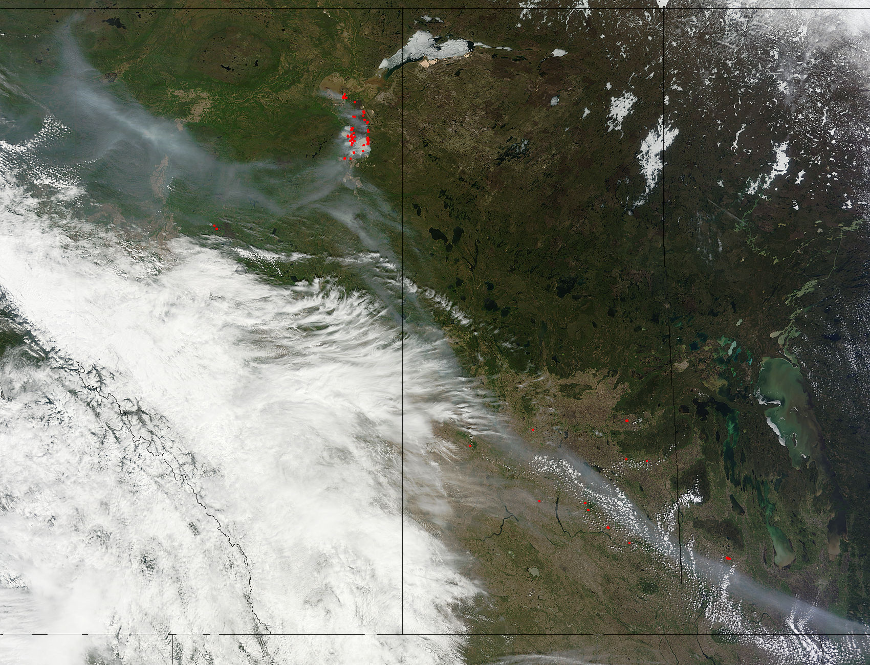 Fires continue in northern Alberta, Canada