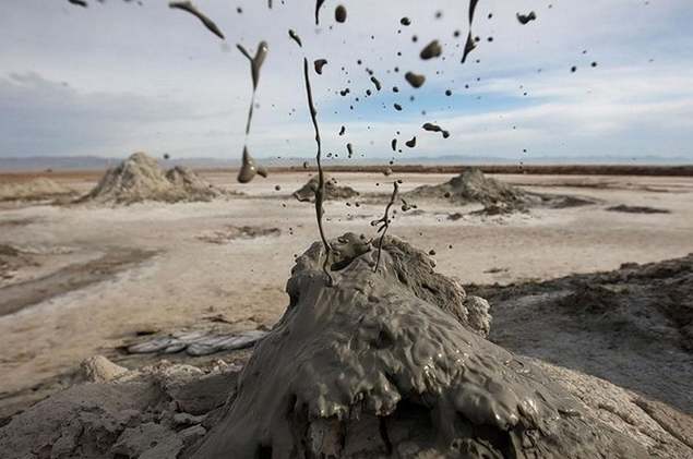 new-mud-volcano-discovered-on-cheleken-peninsula-in-turkmenistan