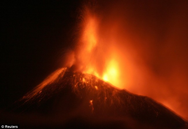 Volcanic activity at Mt. Soputan continues