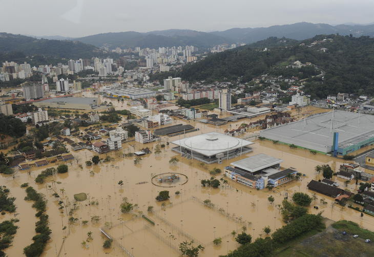 Heavy rains drench southern Brazil