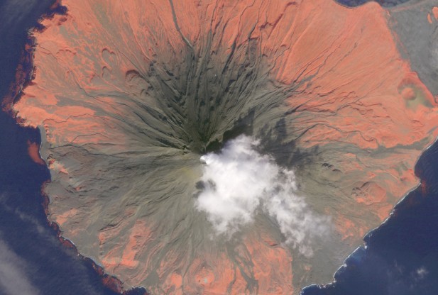 Scientists fear of Cleveland eruption