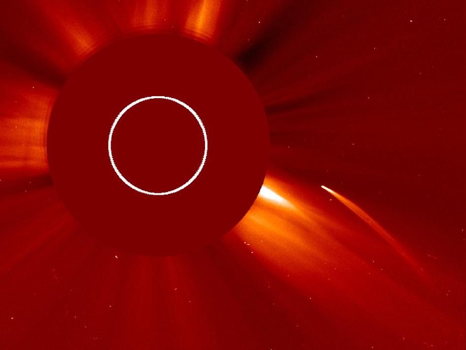 sundiving-comet-recorded-by-lasco-c3