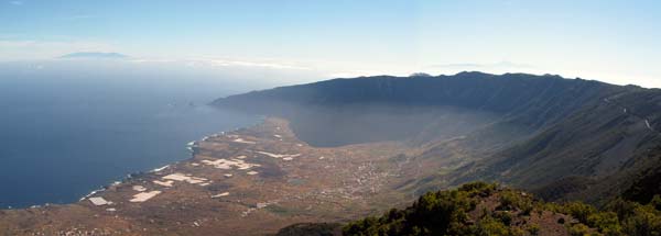 Volcanic tremors cause alarm in Canary Islands – fear of El Hierro tsunami