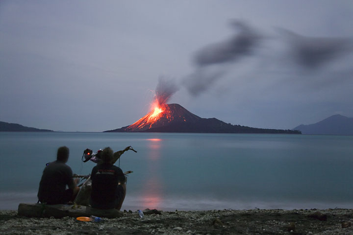 Anak Krakatau – alert level raised to 4