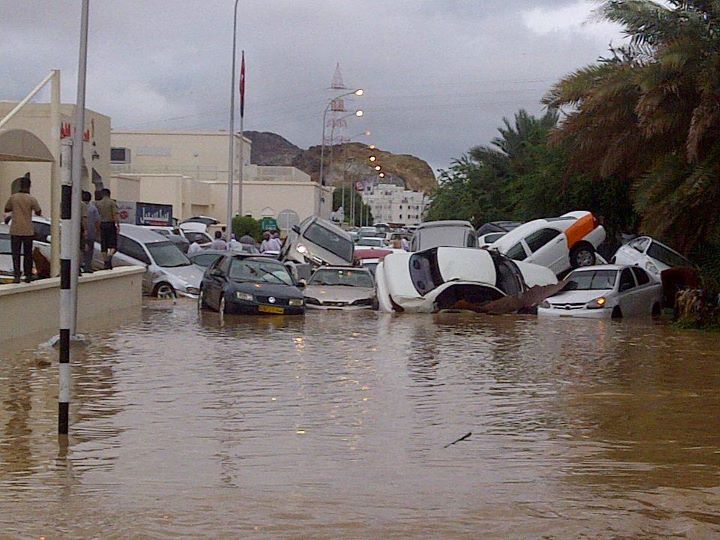 Oman hit by flashfloods
