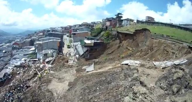 Massive mudslide in Manizales, Colombia