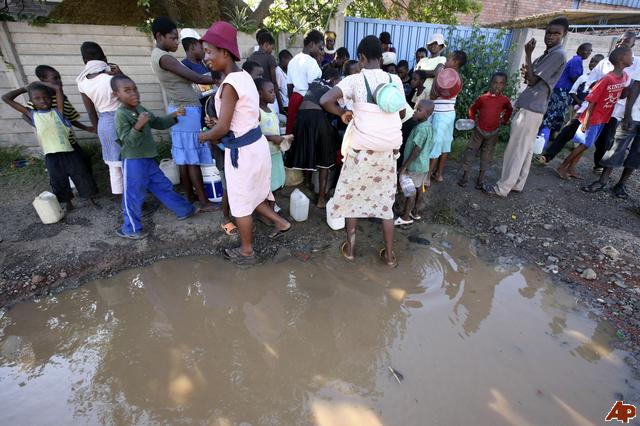 Typhoid outbreak in Zimbabwe due to shortage of clean water