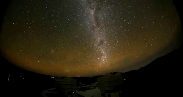Cerro Paranal skies in timelapse video