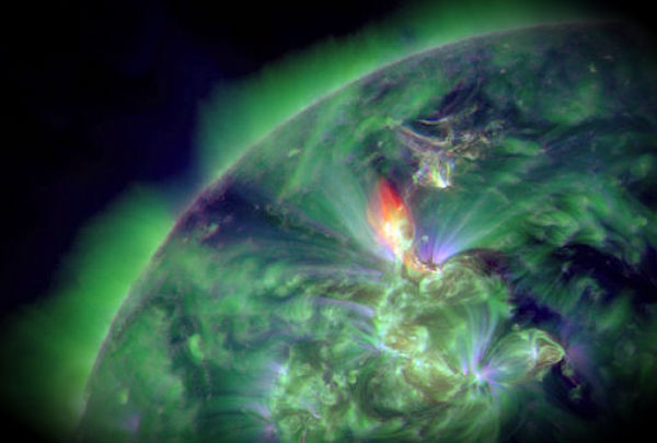 m3-2-solar-blast-from-sunspot-1402-produced-earth-directed-cme