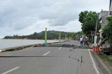 Very strong and extremely dangerous earthquake in Negros, Philippines – 40 killed and many missing due to landslides