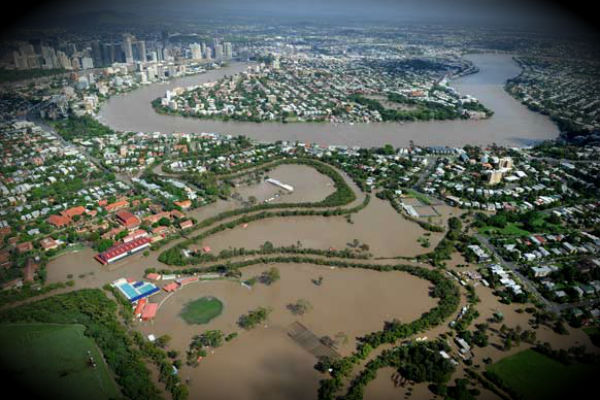 record-widespread-rainfall-threatens-massive-floodings-in-australia