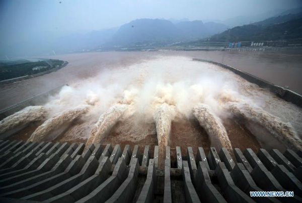 China’s Three Gorges Dam at full capacity