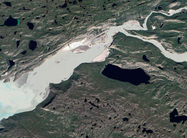 Satellite images show flooding in Kangerlussuaq, Greenland