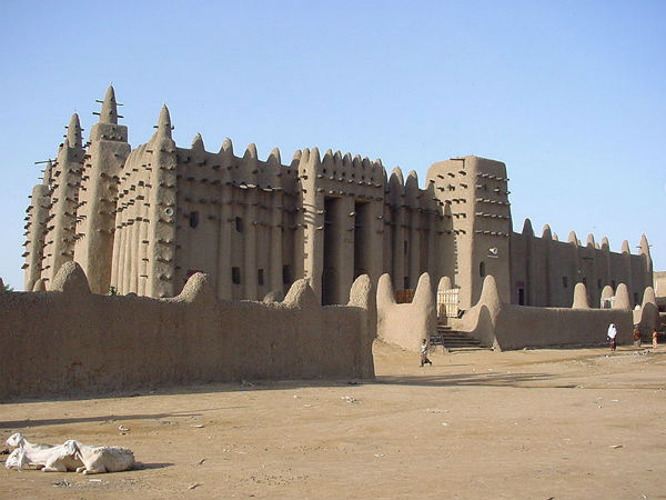 Extremists destroy historic shrines in Timbuktu, Mali