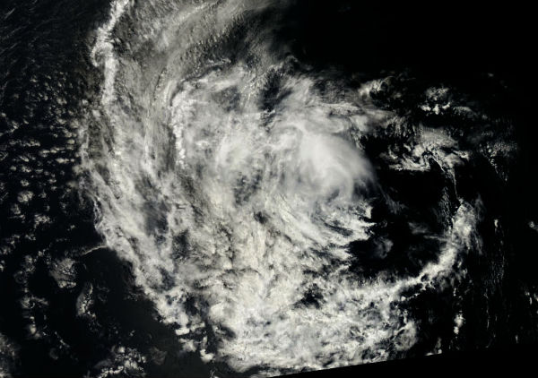 low-pressure-system-and-dust-near-cape-verde-islands