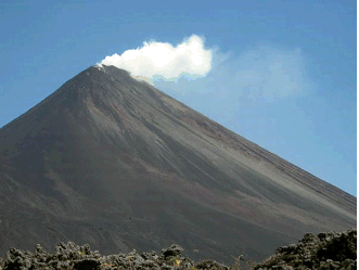 pacaya-volcano-in-guatemala-under-close-observation-3-explosions-recorded-with-ash-up-to-3-km