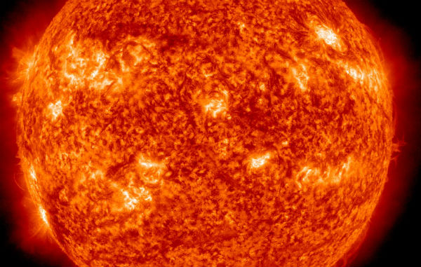 Low solar activity despite growing Sunspot 1640