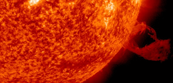 huge-solar-prominence-erupted-off-the-southwestern-limb-non-earth-directed-cme