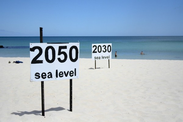 Explore the future’s rising seas – New map pinpoints cities to avoid as sea levels rise