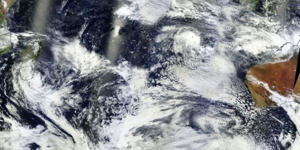 Tropical disturbances in Indian Ocean – TC Haruna moving away from Madagascar, TC Rusty formed near Australia