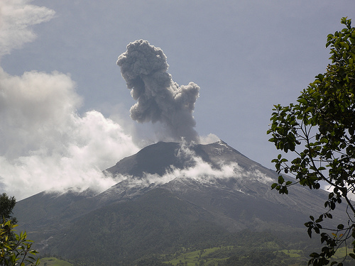tungurahua-ecuador-increase-in-seismic-activity-reported