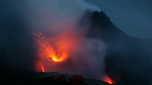 Active volcanoes in the world: April 10 – April 16, 2013