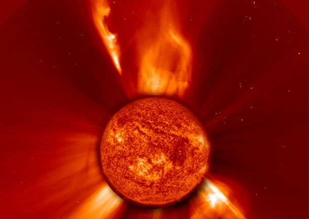 M1.0 solar flare erupted from AR 1760