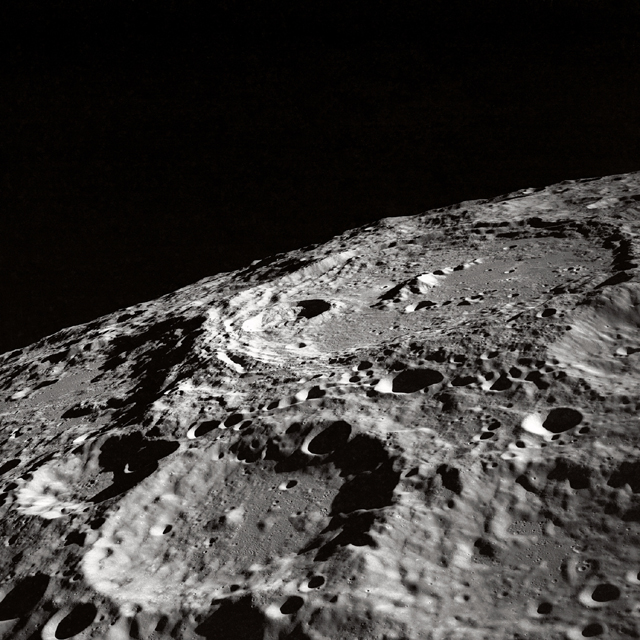 Moon craters may preserve alien debris