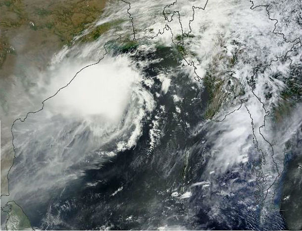 Mass evacuation in Bangladesh and Myanmar ahead of Tropical Cyclone Mahasen