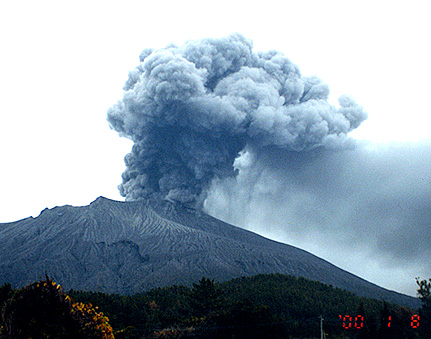 New eruptions recorded at Sakura-jima volcano, Japan