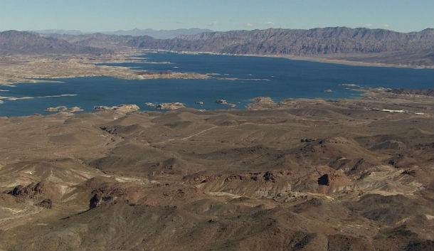 Mysterious brown foam and fish deaths at Lake Mead, USA