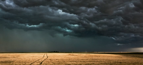 Camille Seaman: Photos from a storm chaser