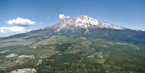 Increased seismic activity at Mount Shasta in northern California, US