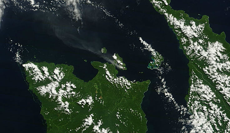 New ash eruption at Rabaul (Tavurvur) volcano at New Britain, PNG