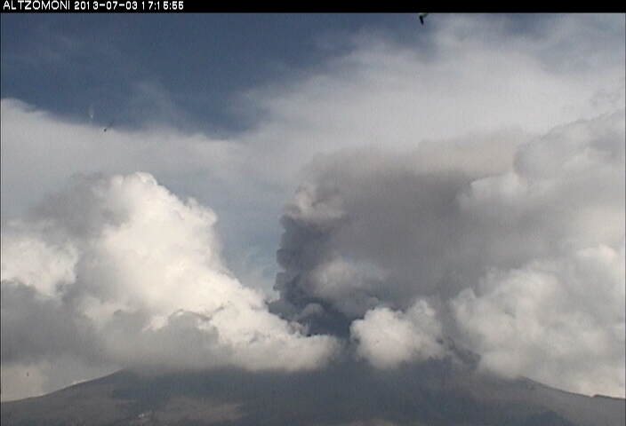 Strong activity with tremor, incandescence and multiple plume emissions at Popocatepetl volcano, Mexico