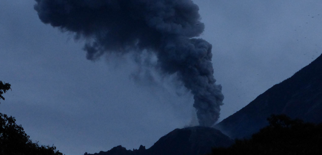 Major eruption at Santa Maria volcano, Guatemala