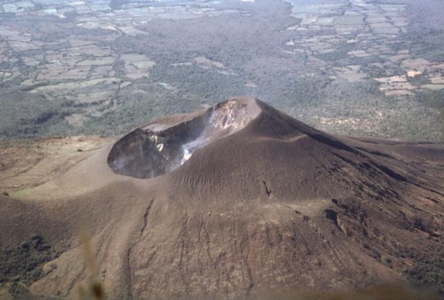 new-eruption-of-telica-volcano-startles-nearby-villagers-nicaragua