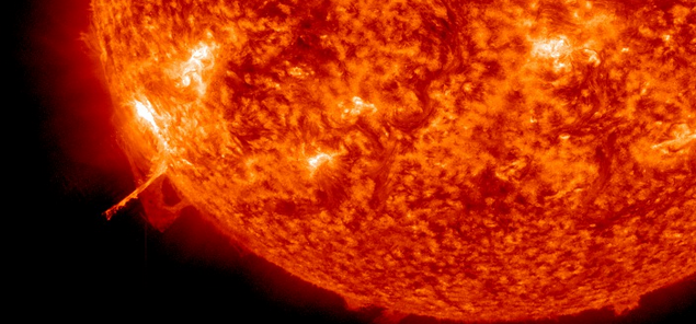Moderate M2.8 solar flare erupted from southeastern limb