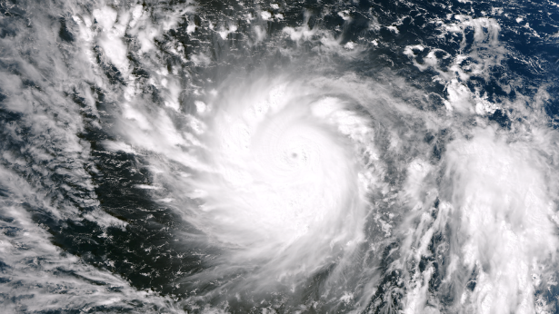 Super Typhoon Haiyan rages toward central Philippines as the strongest storm of the year