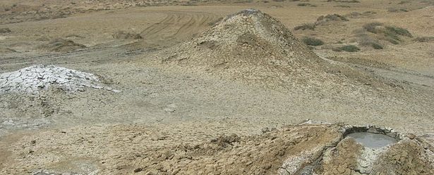 new-reports-of-mud-volcano-eruption-in-baku-azerbaijan