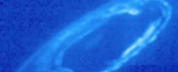 nasa-spacecraft-get-a-360-degree-view-of-saturn-s-auroras