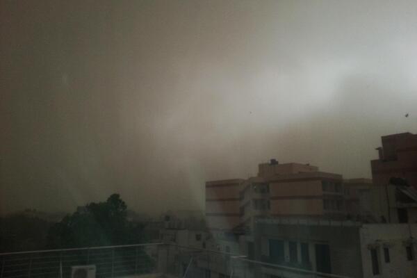 Massive thunderstorm backed by dry dusty winds hit Indian capital