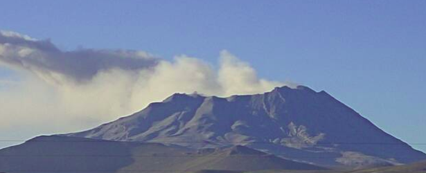ubinas-throwing-volcanic-rocks-2-km-away-from-its-crater-peru