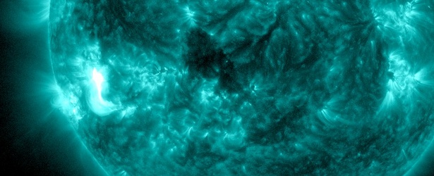 Moderately strong M2.5 solar flare erupted from Region 2130