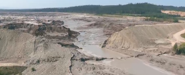 Environmental disaster for years to come – Massive breach of toxic waste pond at Mount Polley Mine, Canada