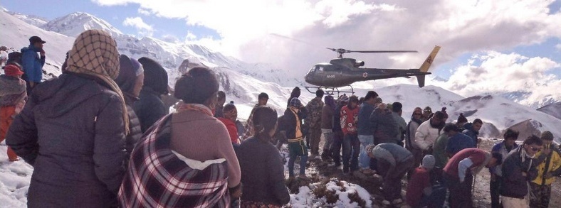 remnants-of-cyclone-hudhud-cause-deadly-blizzards-and-avalanches-in-nepal