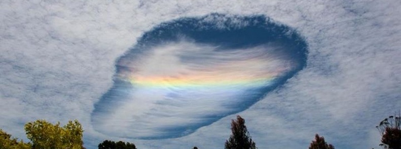 Rare fallstreak hole cloud observed over Melbourne, Australia
