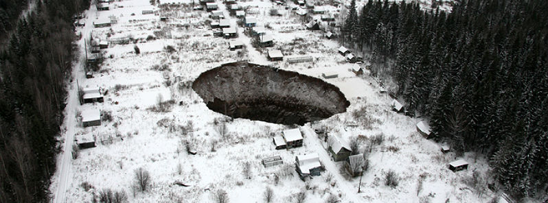 Giant sinkhole opened up in Solikamsk, Russia