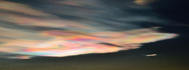 Possible outbreak of polar stratospheric clouds underway around the Arctic Circle